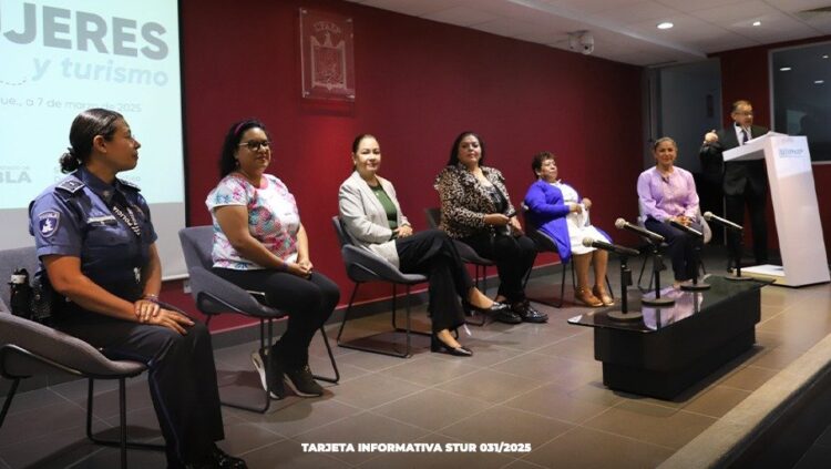 Gobierno del Estado realiza panel: Mujeres y Turismo