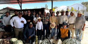 Promueven mezcal tamaulipeco en Puebla