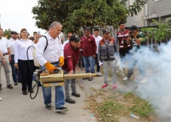 Intensifica Salud estrategia de eliminación de criaderos y plan de contención contra el dengue