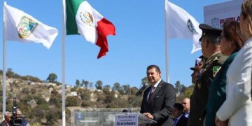 La bandera nacional enarbola la justicia y libertad: Alejandro Armenta