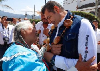 Promueve Armenta desarrollo con agroindustria en Aquixtla