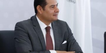 Gobierno de Puebla trabaja en macro proyectos prioritarios con presidenta Sheinbaum