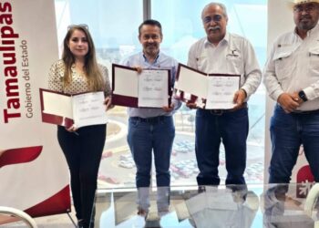 Firman convenio para fomentar actividades productivas en el sector rural en el Día de la Tierra