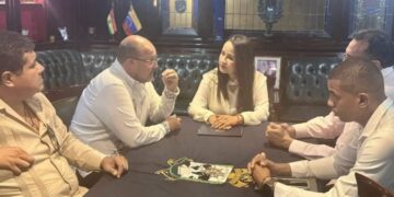 Sostienen reunión secretario general de Gobierno y  embajadora de  Venezuela en México