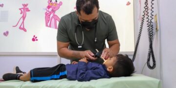 Atenta SST por enfermedad de manos, pies y boca en la población infantil