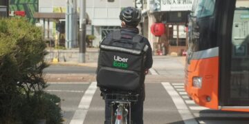 Infonavit establece reglas para afiliar a trabajadores de plataformas digitales