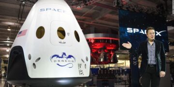 Elon Musk da marcha atrás y mantiene operativa la cápsula Dragon de SpaceX