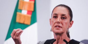 Sheinbaum impulsa polos de desarrollo y responde a señalamientos de EU