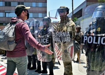 EU revoca permisos a migrantes de Cuba, Haití, Nicaragua y Venezuela