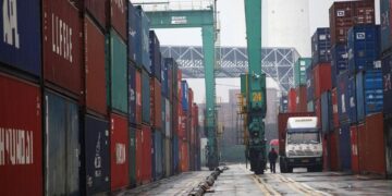 México mejora una posición en ranking de competitividad global, retrocede en economía interna