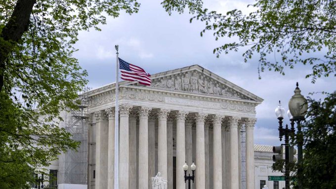Suprema Corte de EE.UU. respalda orden de Trump para limitar ciudadanía por nacimiento