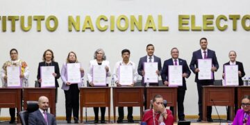 INE retira candidaturas judiciales por criterios académicos no cumplidos