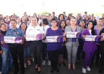 Presenta Secretaría de Mujeres campaña contra la violencia de género en RUTA