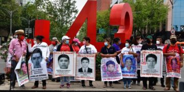 SCJN decidirá si FGR debe entregar versión pública del caso Ayotzinapa