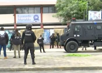 Agresor es abatido tras tomar rehenes en centro comunitario de San Juan de Aragón