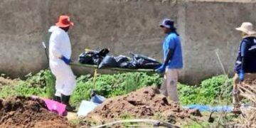 Alarma por hallazgo de 211 bolsas con restos humanos en fosa cerca de campus en Zapopan