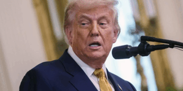 Descartan complicaciones en salud de Trump tras diagnóstico por insuficiencia venosa