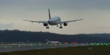 Estados Unidos presiona a México por cambios en política aeroportuaria