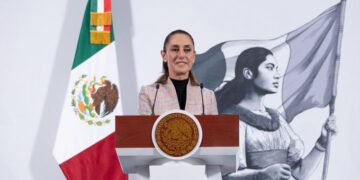 Sheinbaum anuncia más hospitales, regula IA y refuerza combate a la corrupción