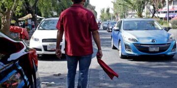 Aprueban castigo de hasta 36 horas de arresto a franeleros en CDMX