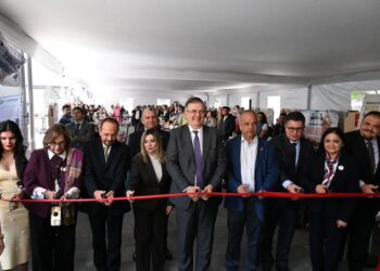 Marcelo Ebrard propone integrar a las cooperativas en el nuevo modelo económico