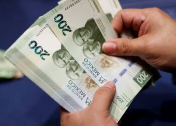 Hacienda refinancia deuda interna por casi 100 mil millones y extiende pagos hasta 2054