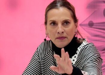 Beatriz Gutiérrez Müller niega mudanza a España y asegura que vive en México