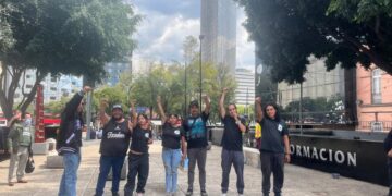 CDMX limpia Plaza de la Información y reubica puntos de consumo de cannabis