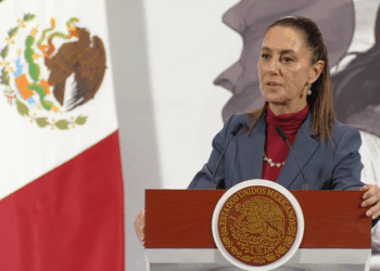Sheinbaum destaca derechos laborales, unidad en Morena y responde a críticas en su conferencia del 6 de agosto