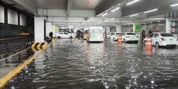 Lluvias históricas cierran el AICM, desvían vuelos a Acapulco y generan caos en CDMX