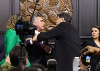 Escándalo en el Senado: ‘Alito’ Moreno y Fernández Noroña se enfrentan con insultos y golpes