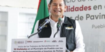 Pemex reafirma compromiso con Puebla; gobierno estatal recibe segunda entrega de asfalto