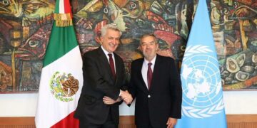 México recibe reconocimiento de ACNUR por su compromiso con personas refugiadas