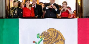 Con patriotismo, Puebla vibra con primer grito de Independencia del gobernador Alejandro Armenta
