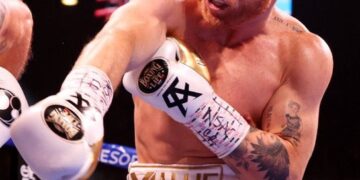 Canelo Álvarez se opera del codo y aplaza su regreso al ring