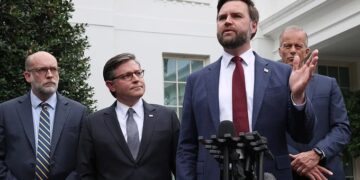 Trump y demócratas no logran acuerdo; EE.UU. se prepara para cierre de Gobierno