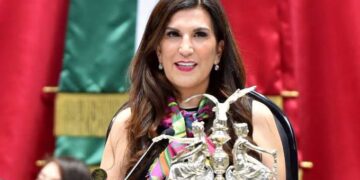 Kenia López Rabadán asume presidencia de la Cámara de Diputados