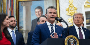 Trump anuncia ataque contra Tren de Aragua en el Caribe; Venezuela acusa montaje con IA