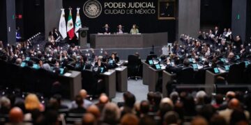 Investidura histórica: 137 jueces y magistrados de la CDMX asumen funciones con toga