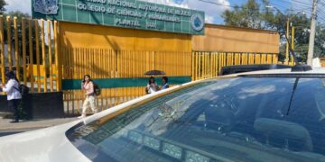 Estudiante muere apuñalado en el CCH Sur; agresor detenido tras intentar huir