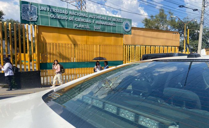 Estudiante muere apuñalado en el CCH Sur; agresor detenido tras intentar huir