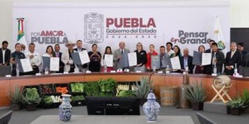 Puebla se consolida como referente en producción mezcalera, líder nacional e internacional