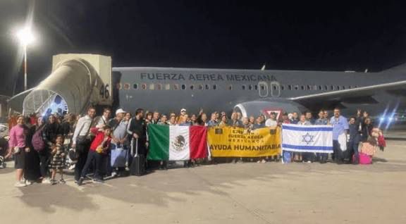 Regresan a México los seis activistas detenidos en Israel; denuncian tortura y agradecen apoyo