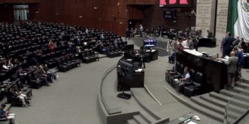 Diputados aprueban nueva Ley de la Armada con facultades en ciberdefensa y persecución marítima