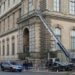 Robo de película en el Louvre: ladrones se llevan joyas de Napoleón en solo siete minutos