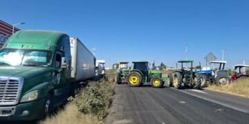 Maiceros del Bajío levantan bloqueos tras firmar acuerdo con la Sader