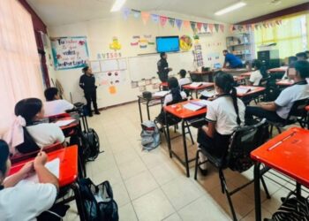 Promueve Guardia Estatal de Género pláticas para construir escuelas libres de violencia