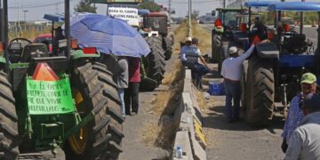 Identifican a militantes del PRI y PAN como líderes de bloqueos agrícolas en cinco estados del país