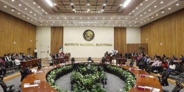 Consejeros defienden permanencia de Oples y alertan que suprimirlos aumentaría costos