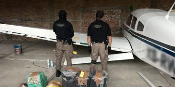 Aseguran avioneta con 203 paquetes de cocaína en Tapachula; FGR investiga red criminal en la frontera sur
